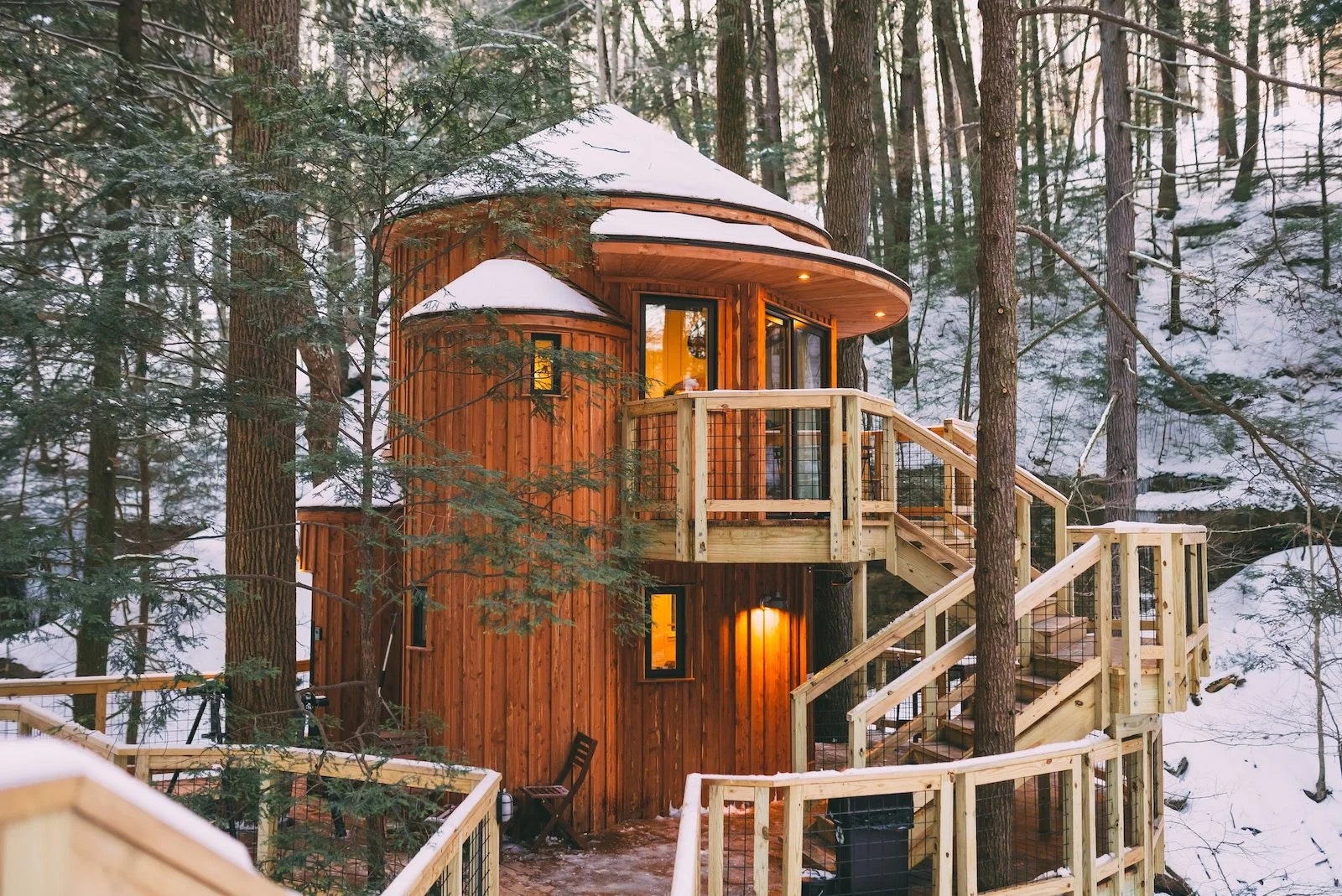 Enjoy Unforgettable Stays at Hocking Hills Tree House Cabins