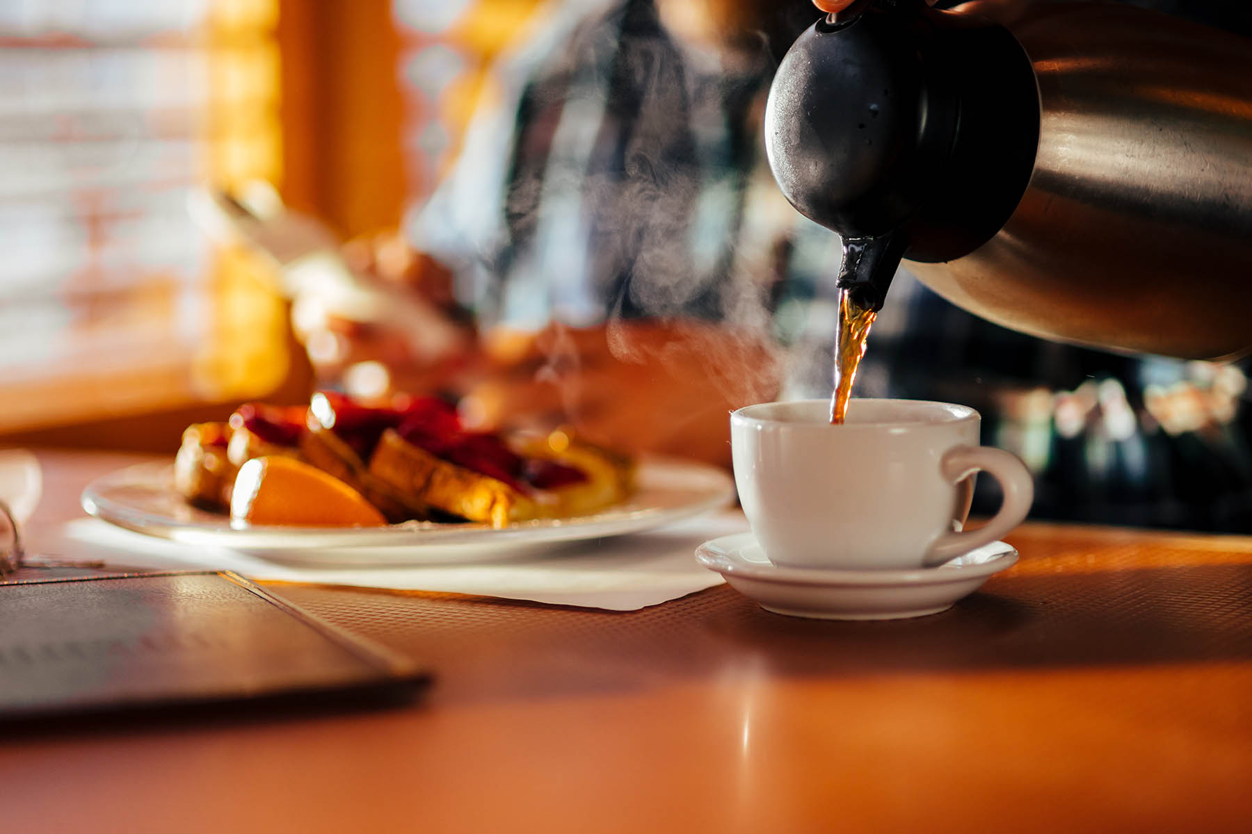 Best Breakfast Spots Near Hocking Hills: Recommendations for starting your day with a delicious breakfast before exploring.